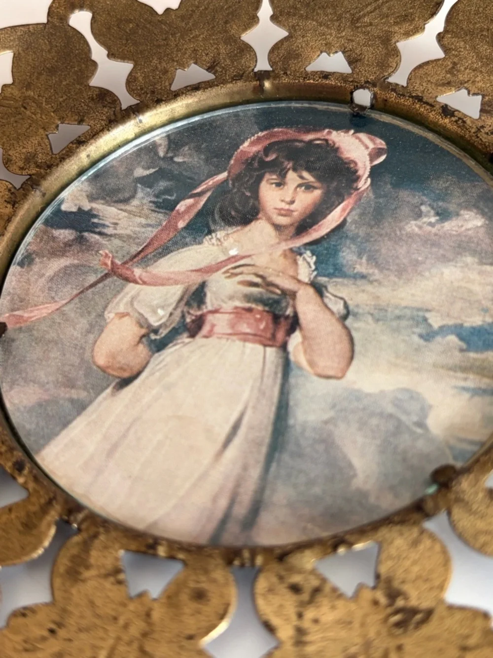 2 Vintage 6” Brass Butterfly Frame Hanging Art Pinkie Girl And Blue Boy England - Picture 9 of 10